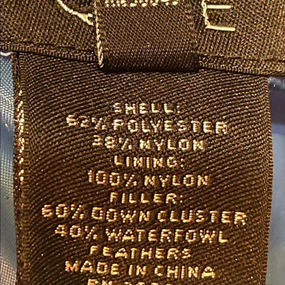 Q.U.E Down Jacket - image 6